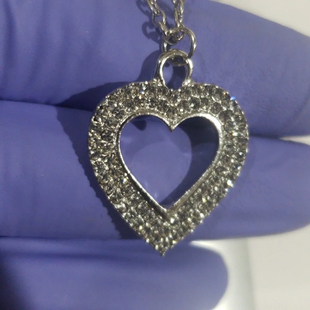 Silver Sparkling Heart Pendant Necklace & Stud Earrings - Women' Fashion Jewelry